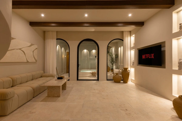 Villa Sawa 1 – Romantic Private Pool Villa for Couples in Pererenan - Image 4