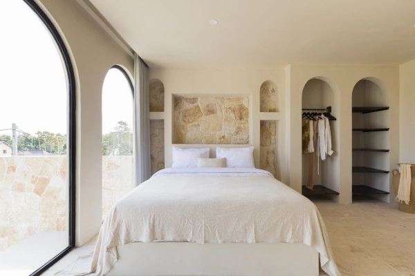 Villa Sawa 2 β Your Private Poolside Haven for a Romantic Stay in Pererenan - Image 4