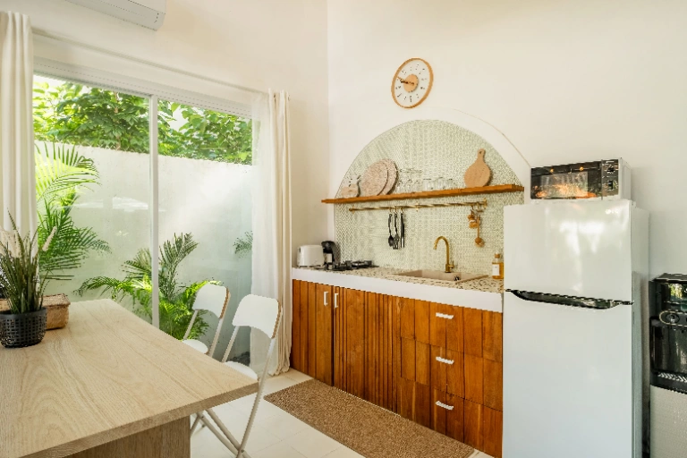 Charming 1BR Casa Tosa w/ Lush Garden & Tropical Escape in Uluwatu - Image 2