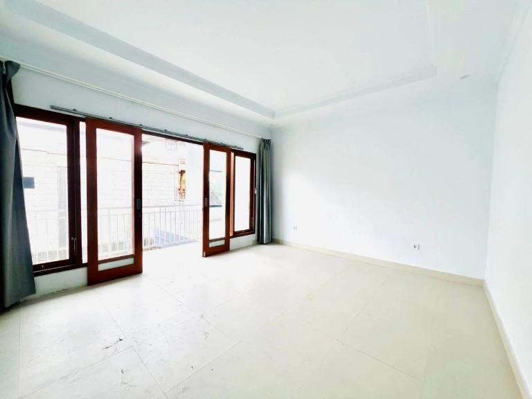 3 BEDROOMS VILLA WALKING DISTANCE TO CANGGU BEACH - YO74 in Canggu - Image 4