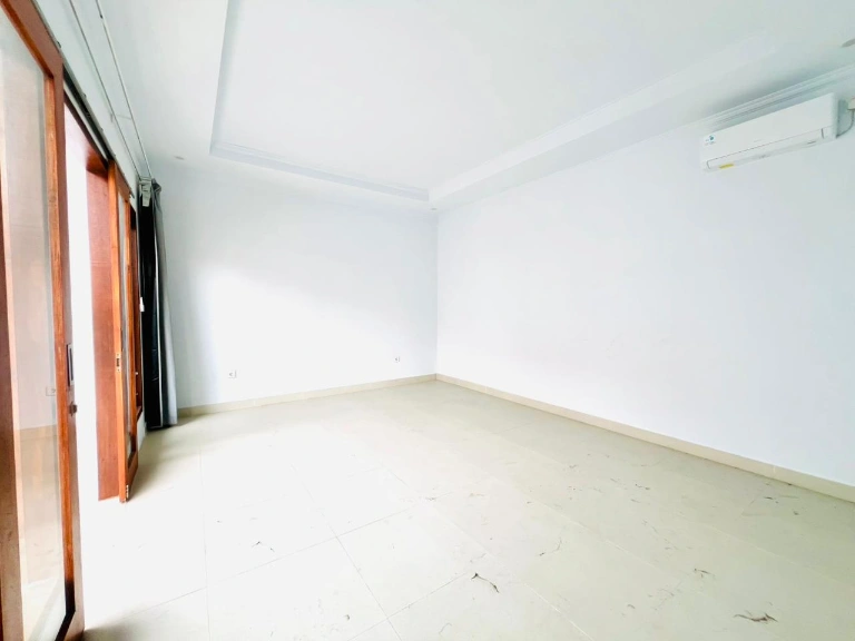 3 BEDROOMS VILLA WALKING DISTANCE TO CANGGU BEACH - YO74 in Canggu - Image 5