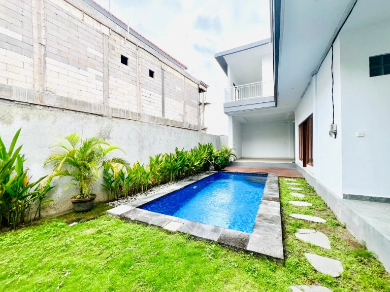 3 BEDROOMS VILLA WALKING DISTANCE TO CANGGU BEACH - YO74 in Canggu - Image 2