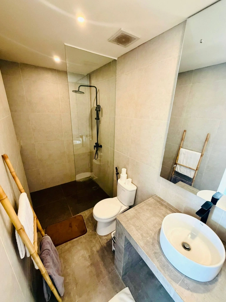 1 BEDROOM MODERN VILLA FOR MONTHLY RENT IN SESEH – AF663 in Seseh - Image 4