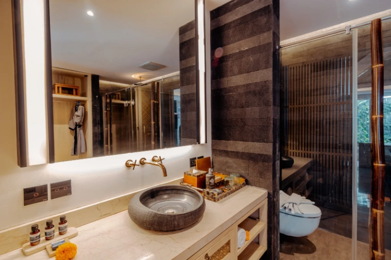 1 BEDROOM MODERN LUXURY VILLA IN CANGGU PADANG LINJONG – AF670 in Canggu - Image 5