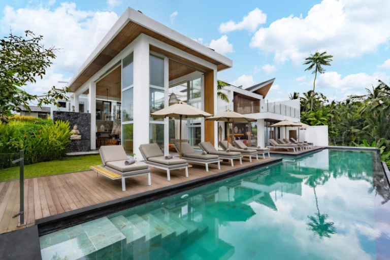Modern 6BR Villa w/ Wellness Facilities & Strong ROI