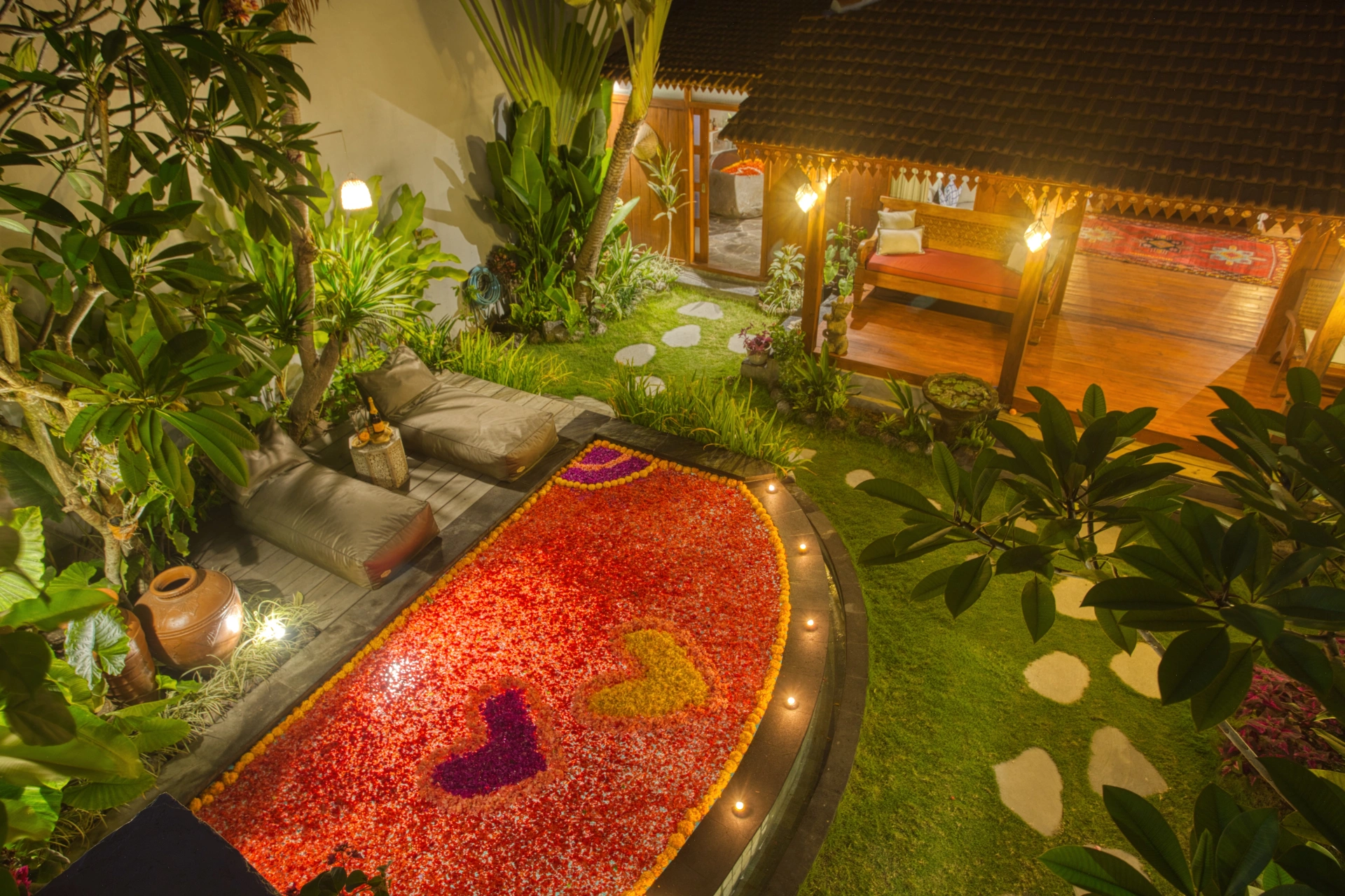 Charming wooden house in Canggu - Image 1