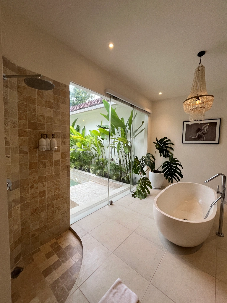 Luxury Private Pool 1 Bedroom Villa Near MELASTI Beach For 33 Year Leasehold in Uluwatu - Image 4