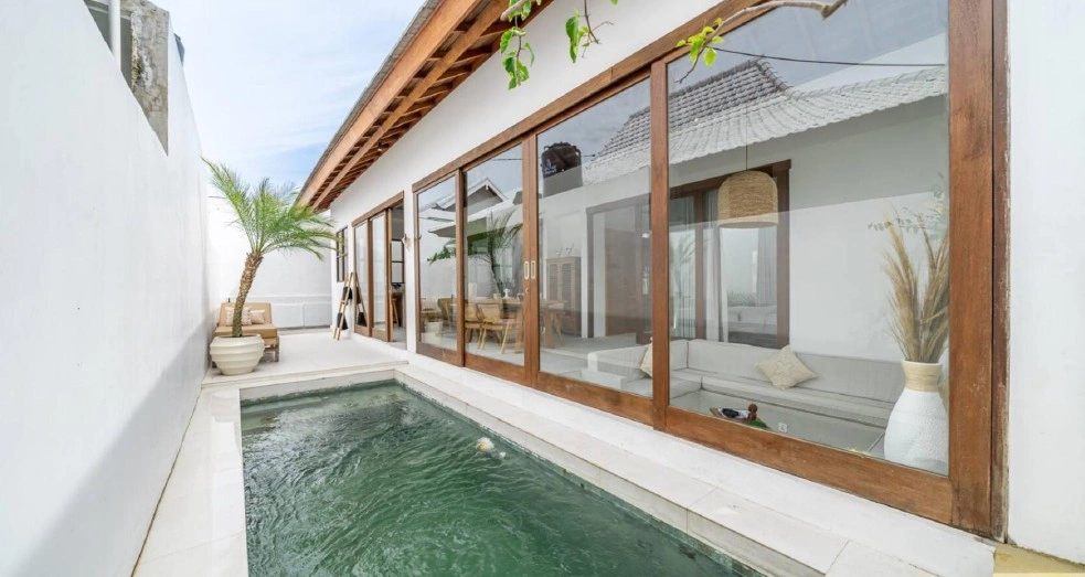 Stunning in Berawa Villa Close to Finns