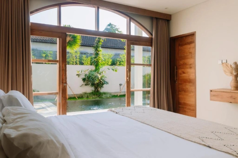 Beautiful 2-Bedroom Cabin-Style Villa with Private Pool | Next to Omni Wellness  in Seseh - Image 3