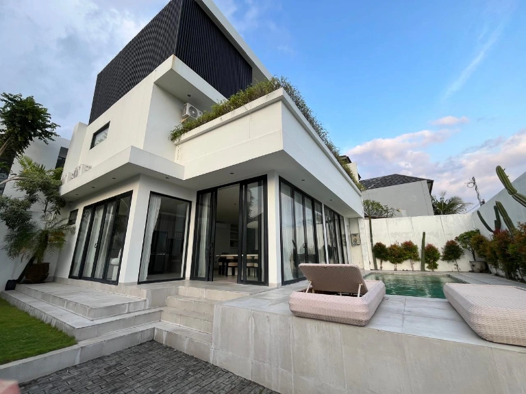 Villa Kazuko - Modern 3BR Pool Hideaway in Umalasin Umalas in Canggu - Image 1