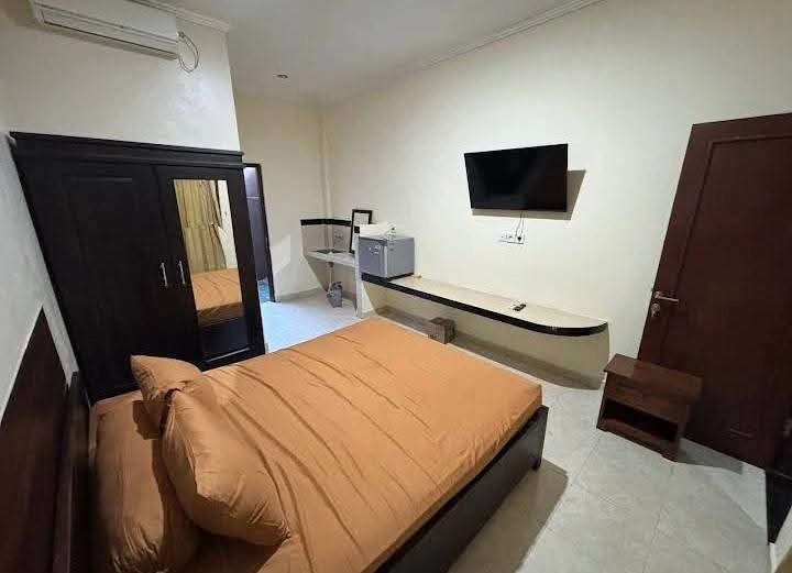 Guesthouse for sale (Kost) with the furniture! in Seminyak - Image 2