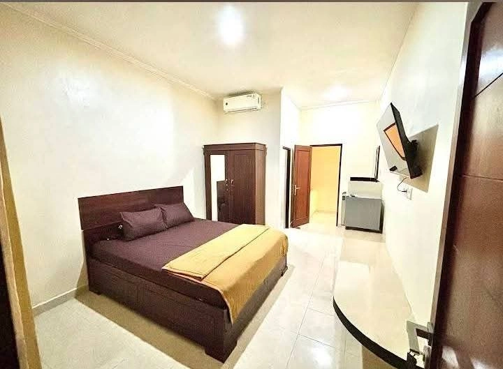 Guesthouse for sale (Kost) with the furniture!