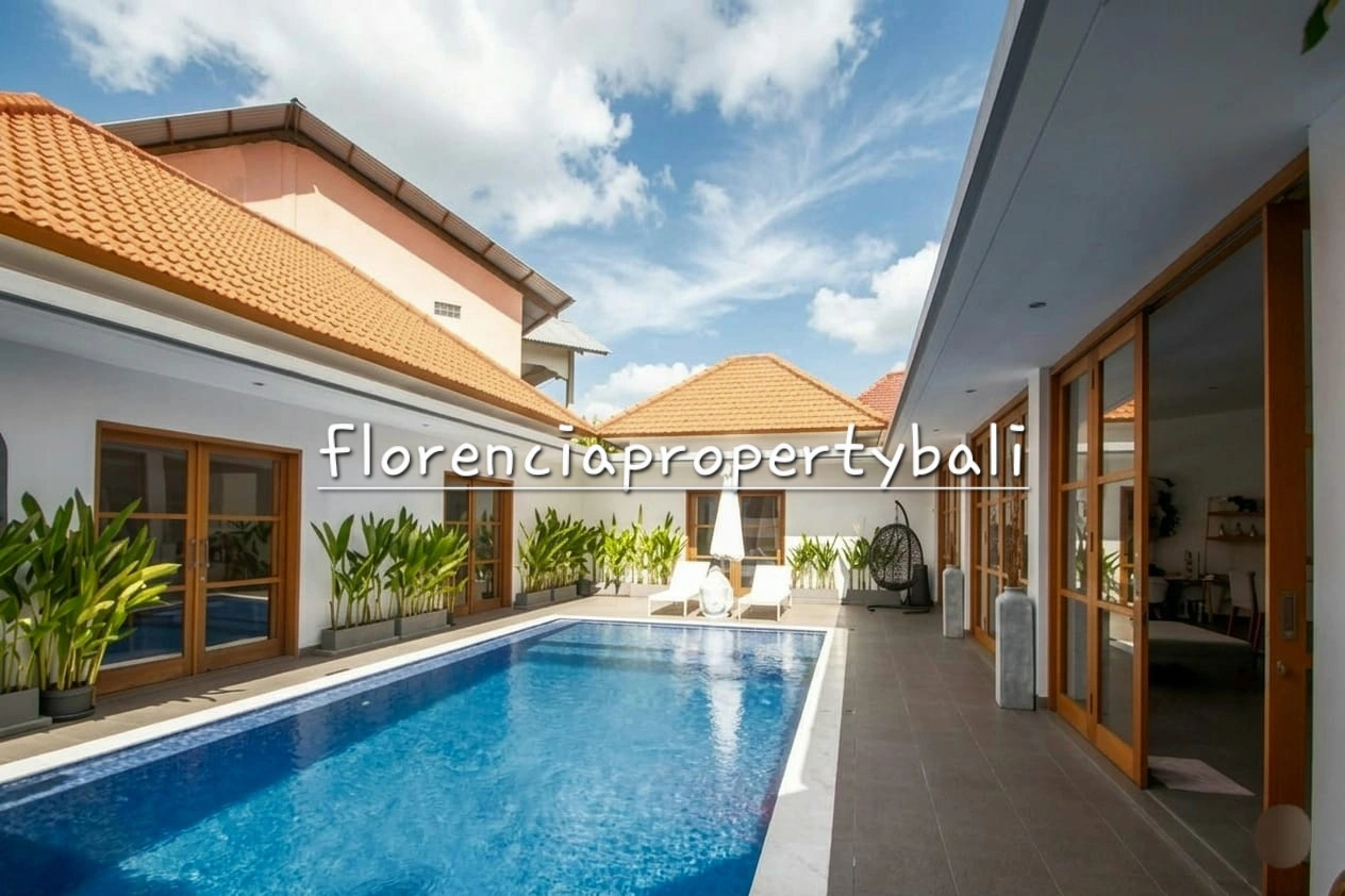Kerobokan Villa | Modern Tropical 3 Bedroom for Yearly Rental in Canggu - Image 2