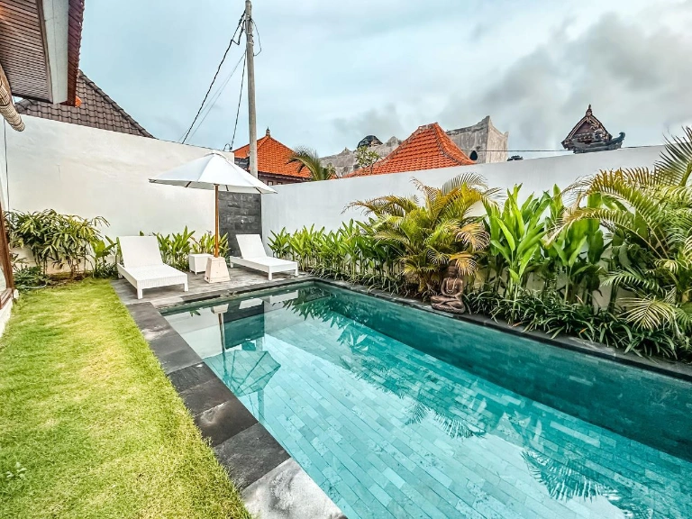 3BR FULLY FURNISHED VILLA FOR RENT – SESEH  in Seseh - Image 2