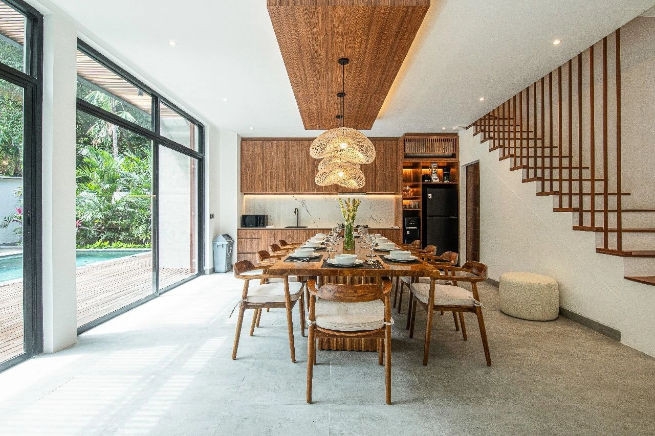 Villa For Rent 5 Bed In Batu Belig,Seminyak Bali CR-4146 in Seminyak - Image 4