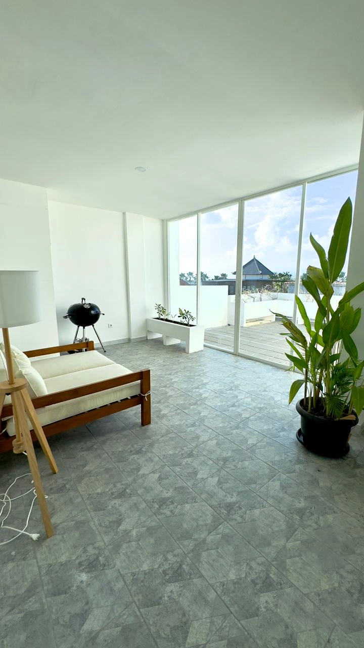 4BR Luxury Villa w/ Rooftop & Ocean View in Uluwatu - Image 5