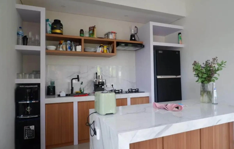 3BR VILLA WITH BIG GARDEN PADONAN, CANGGU, QUITE AREA in Canggu - Image 5