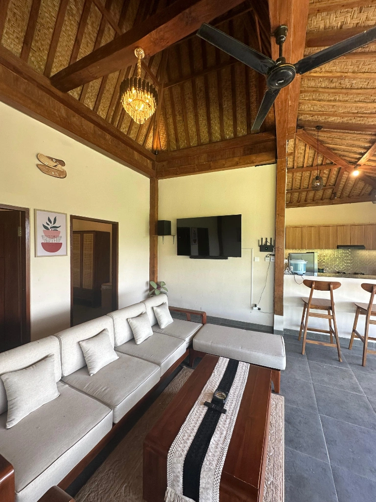 Serene 2 Bedrooms Villa in Tumbah Bayuh in Canggu - Image 2