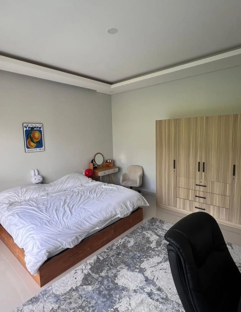 2BR VILLA WITH GARDEN , POOL, AND GYM EQUIPMENT in Canggu - Image 4