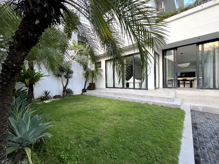 4br Modern Family Villa in Berawa in Canggu - Image 3