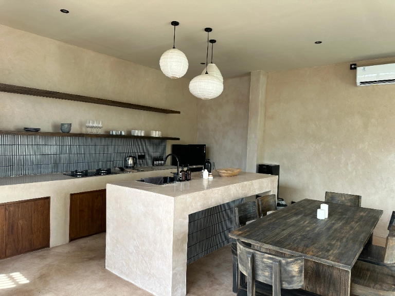 Villa Casa Wabi - 3-Bedroom Spacious Villa in Tumbak Bayuh in Pererenan - Image 4