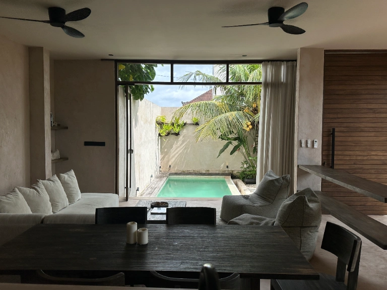 Villa Casa Wabi - 3-Bedroom Spacious Villa in Tumbak Bayuh in Pererenan - Image 3