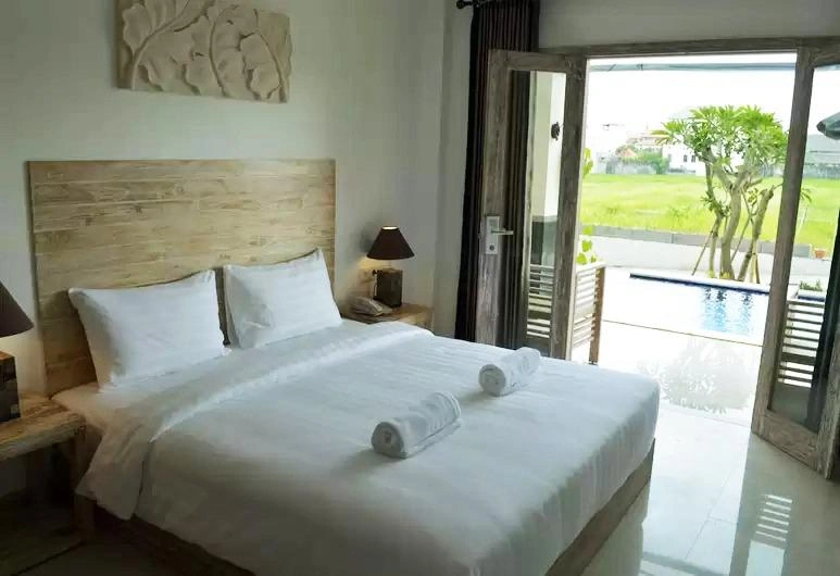 Room for Rent in Brawa Guesthouse – Premium Location Near the Beach in Canggu - Image 3