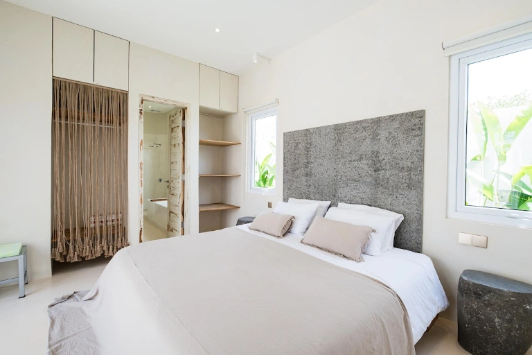 MIID Villa: Cozy Escape Near Balangan & El Kabron in Uluwatu - Image 2