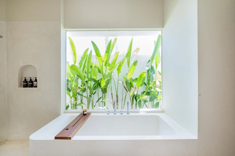 MIID Villa: Cozy Escape Near Balangan & El Kabron in Uluwatu - Image 4