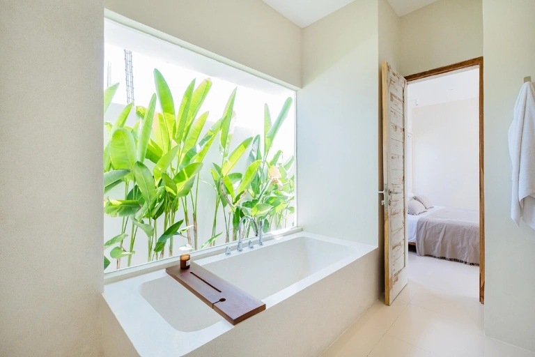 MIID Villa: Cozy Escape Near Balangan & El Kabron in Uluwatu - Image 3