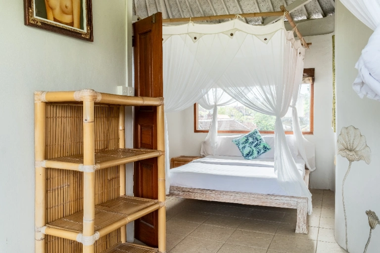 Artist Villa 3BDR swimming pool with deck and view in Ubud - Image 5