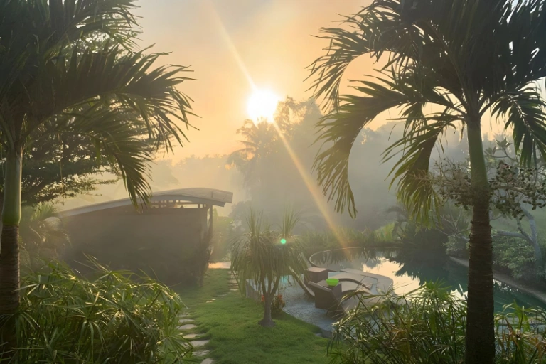 FOR LEASE - Villa with Lush Green Views Steps from Beach in Tabanan - Image 4