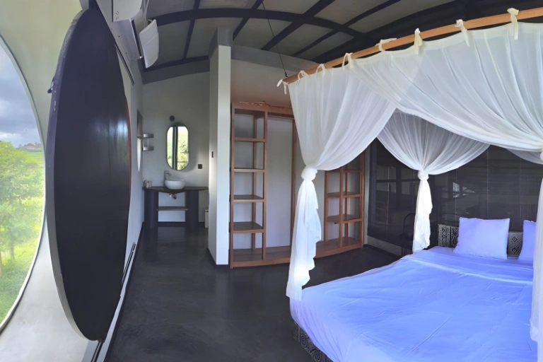 FOR LEASE - Villa with Lush Green Views Steps from Beach in Tabanan - Image 5