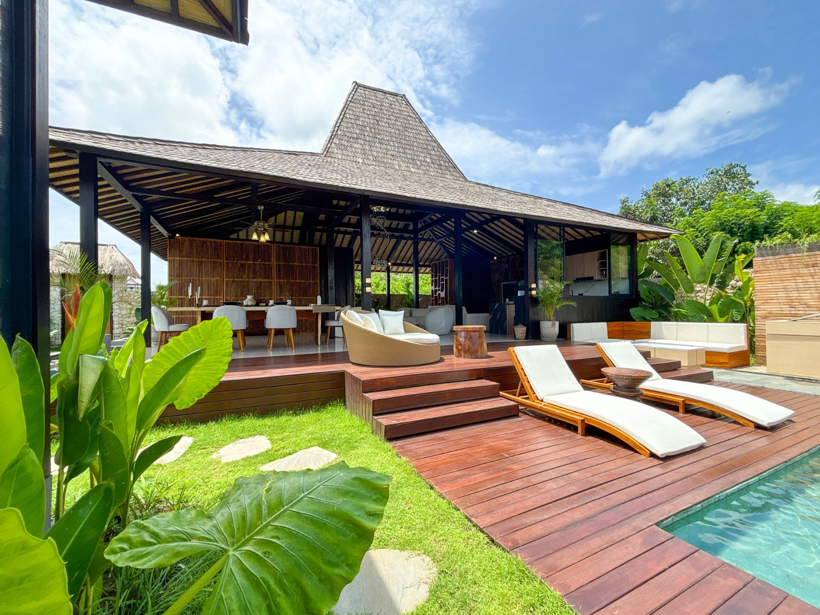 Timeless 3BR Joglo Villas in Pandawa with 100-Year Leasehold in Nusa Dua - Image 4