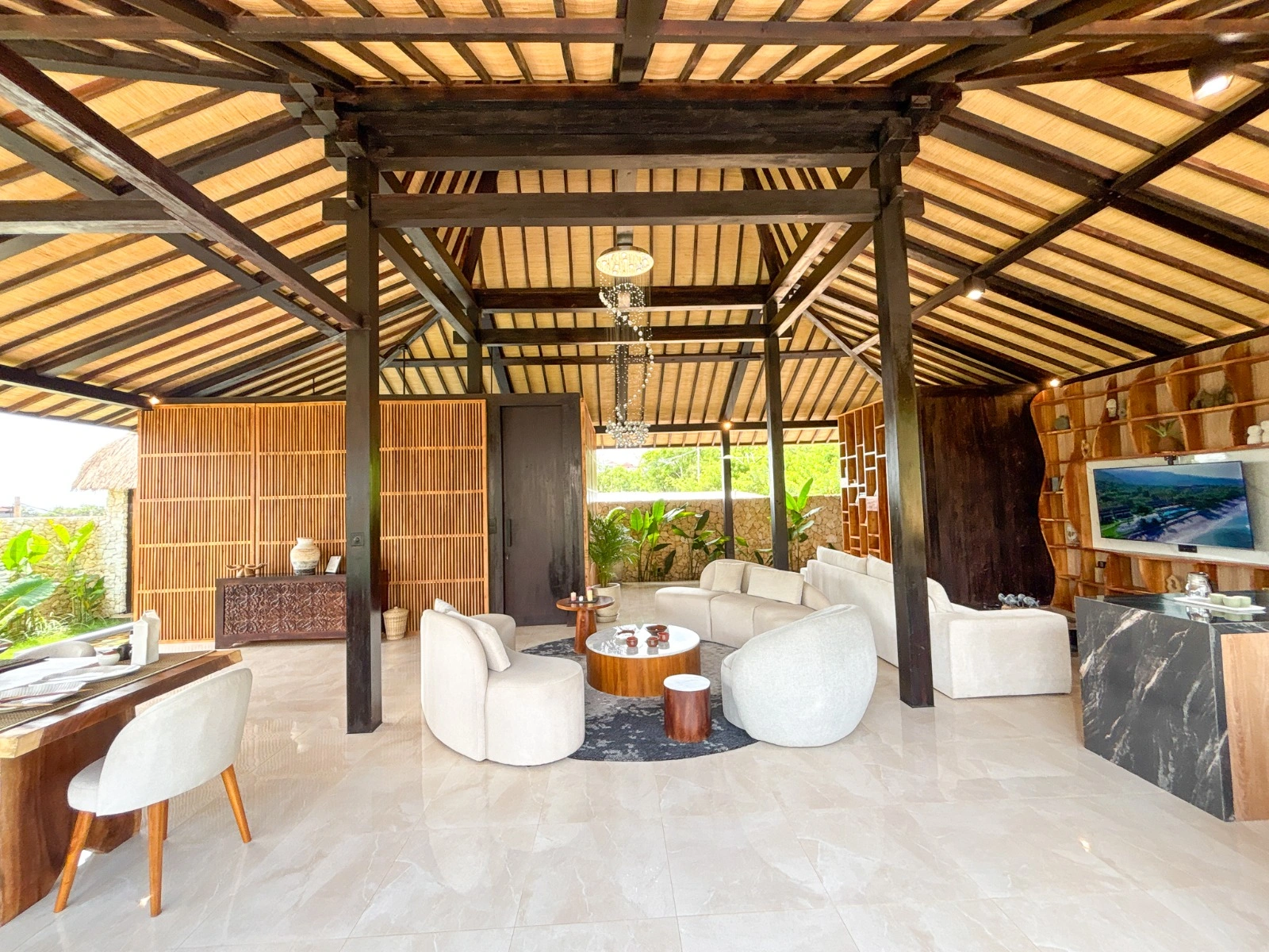 Timeless 3BR Joglo Villas in Pandawa with 100-Year Leasehold in Nusa Dua - Image 5