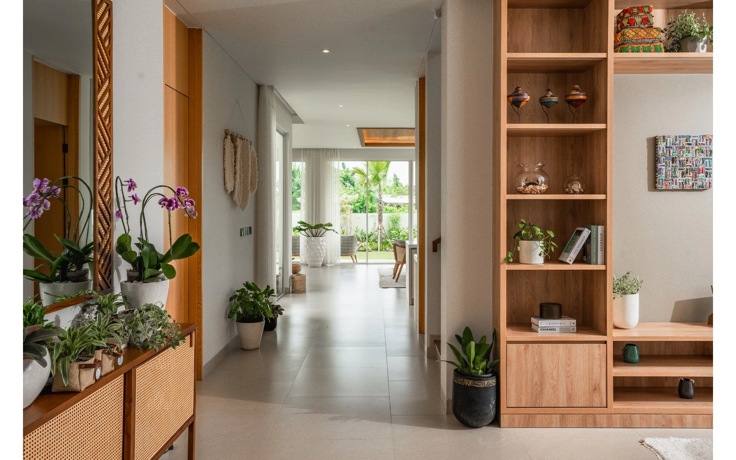 Modern Seaside Family Residences near Nuanu and Nyanyi Beach in Tabanan - Image 3