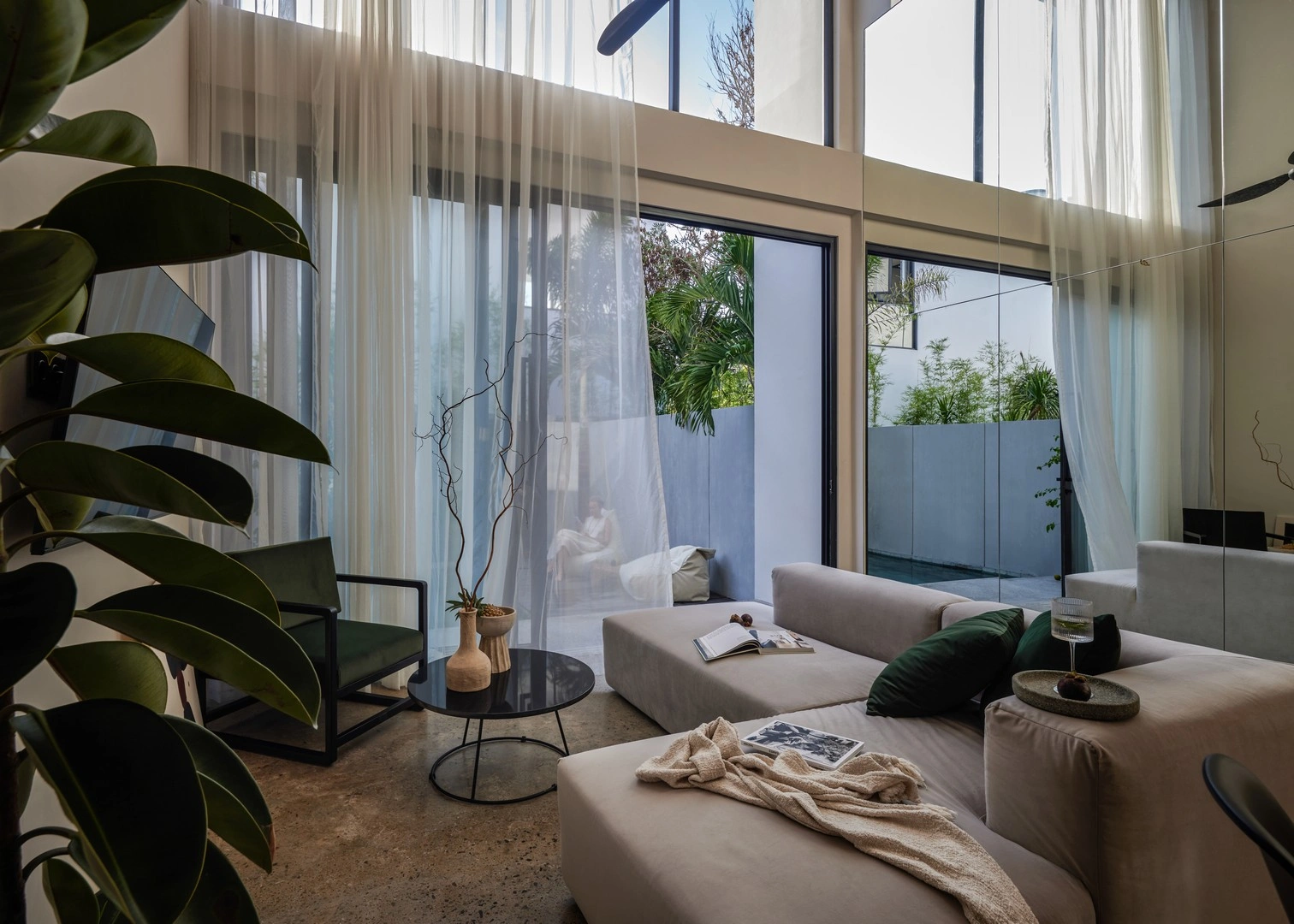 Smart Investment, Strategic Location – New 3-Bedroom Villas in Umalas for Rent in Canggu - Image 5