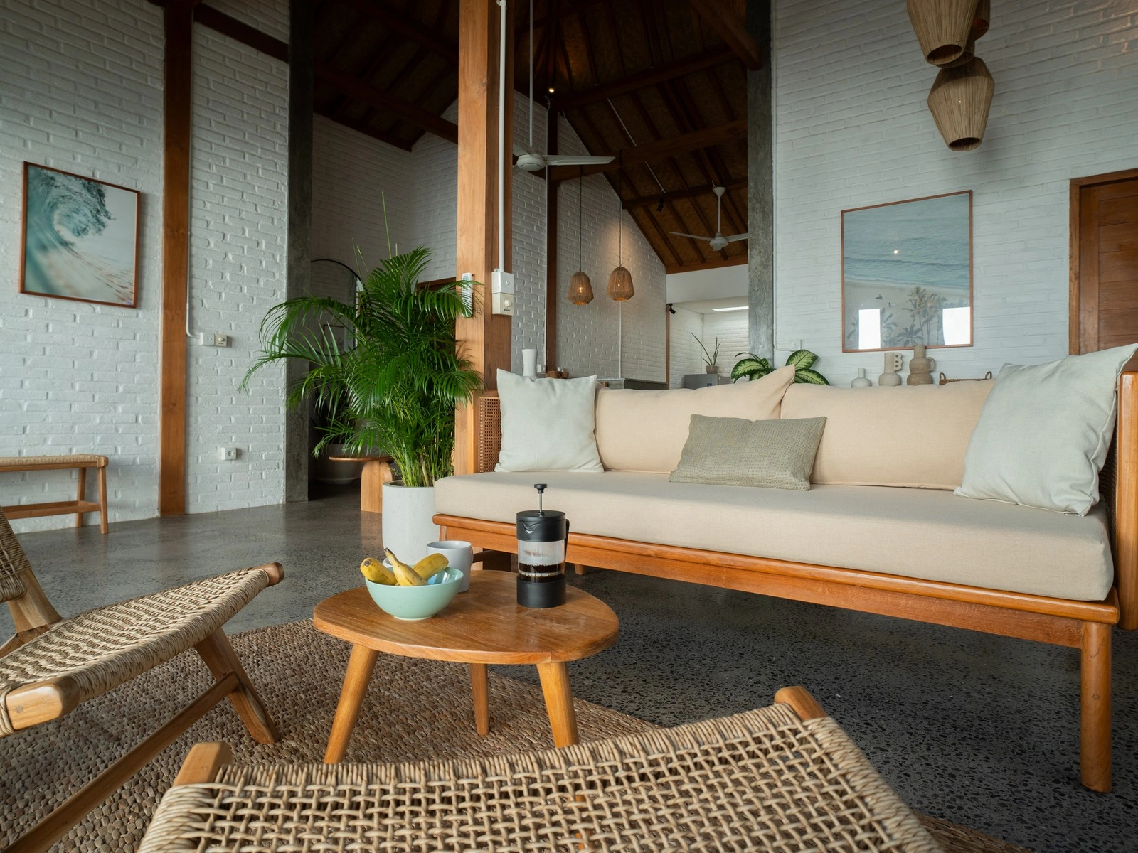 Fully Refurbished 3-Bedroom Villa Just Minutes from Pererenan Beach in Pererenan - Image 4