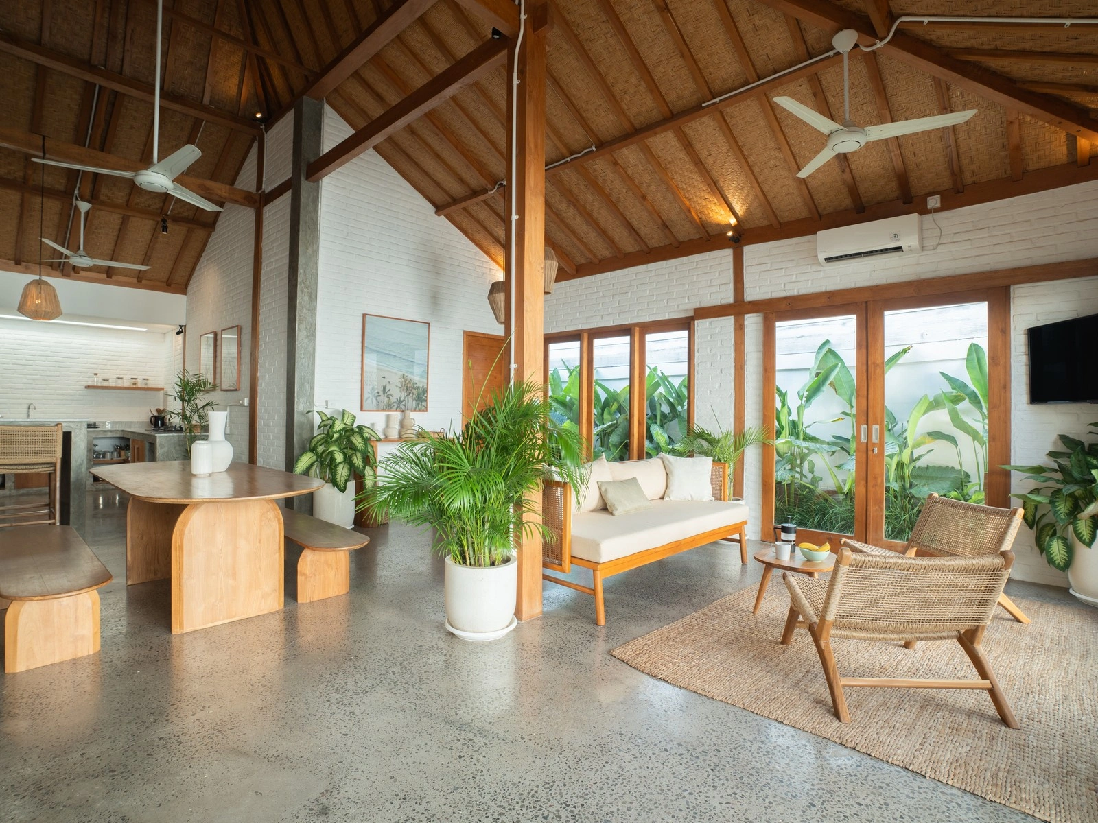 Fully Refurbished 3-Bedroom Villa Just Minutes from Pererenan Beach in Pererenan - Image 1