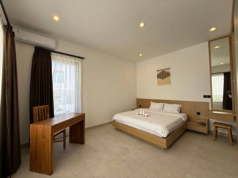 AVAILABLE YEARLY RENT !!! BRAND NEW 3 BEDROOMS VILLA IN JLN KEDAMPANG - KEROBOKA in Canggu - Image 4