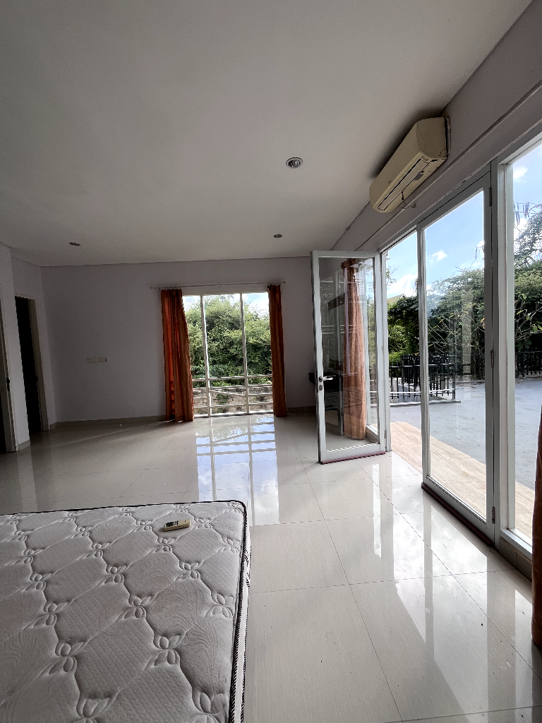 4 BR Villa Jimbaran (near Sidewalk) in Uluwatu - Image 5