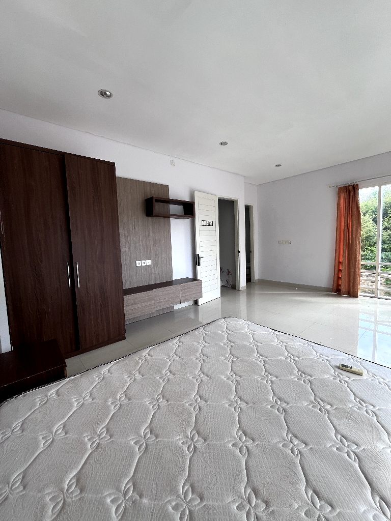 4 BR Villa Jimbaran (near Sidewalk) in Uluwatu - Image 3