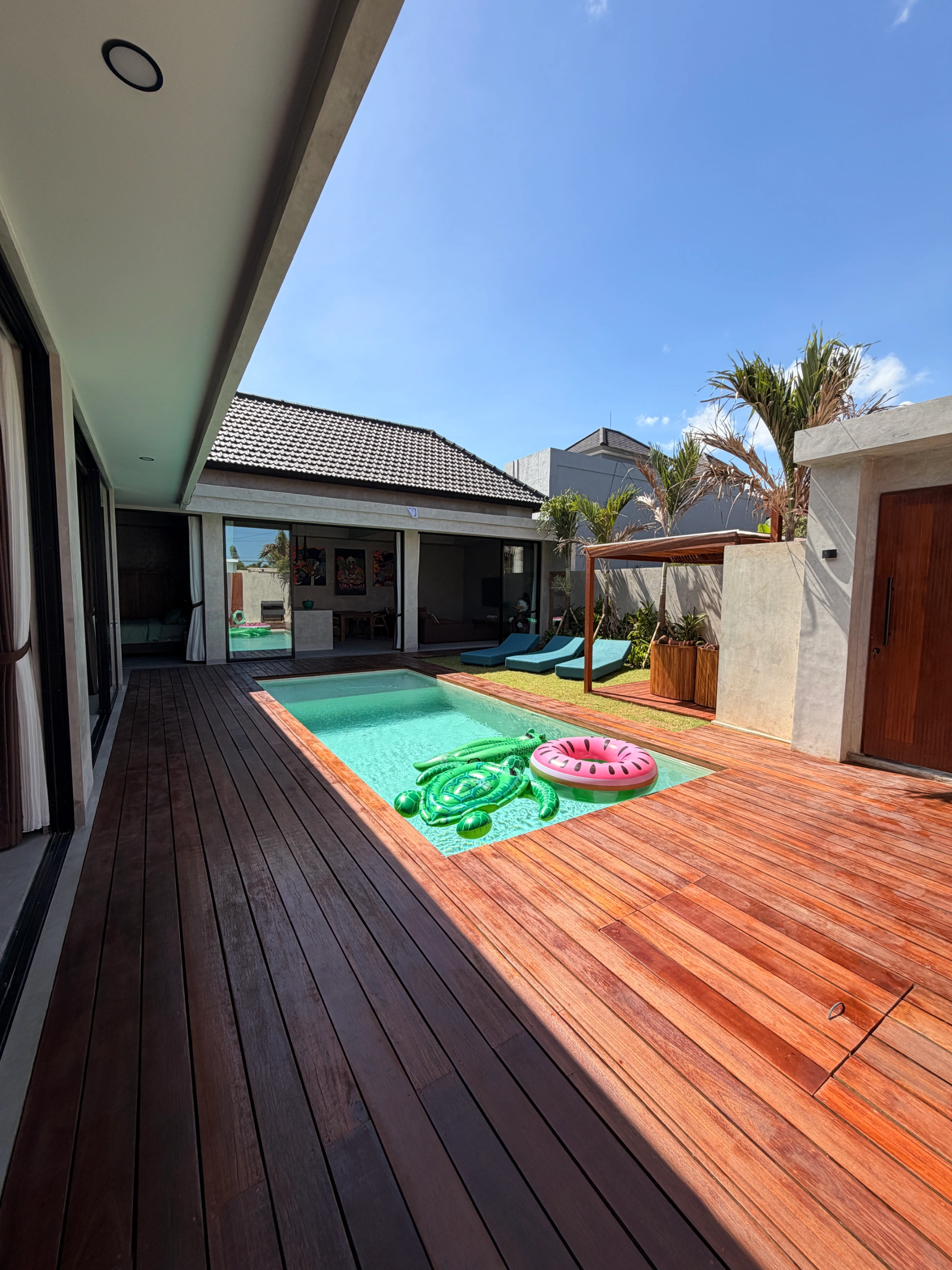 Villa Donald – Modern 3BR Villa, 4 Minutes to Pererenan Beach, Canggu in Canggu - Image 1