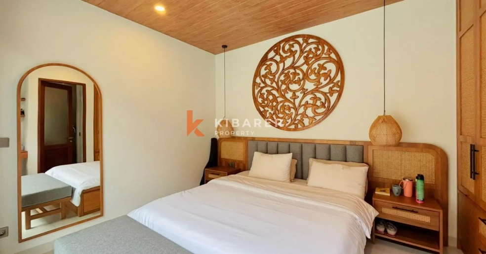 Stylish 3BR Enclosed Living Villa with Sunken Lounge Design in Pererenan YRV4384 in Pererenan - Image 2