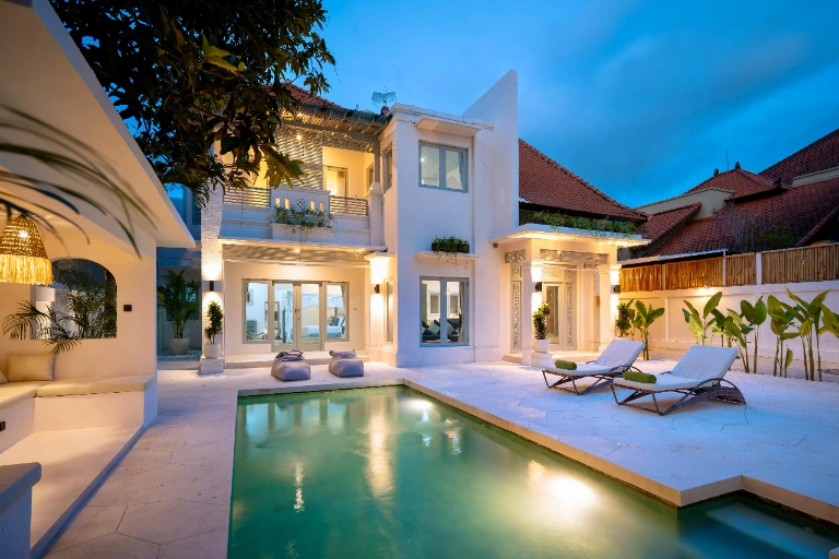 3BR VILLA FOR YEARLY RENTAL AT CENTRAL SMEINYAK | LV 776 in Seminyak - Image 5