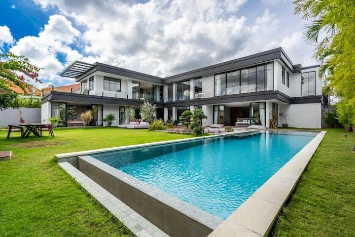 Villa For Rent 5 Bed In Umalas,Kerobokan Bali PO-4181 in Canggu - Image 1