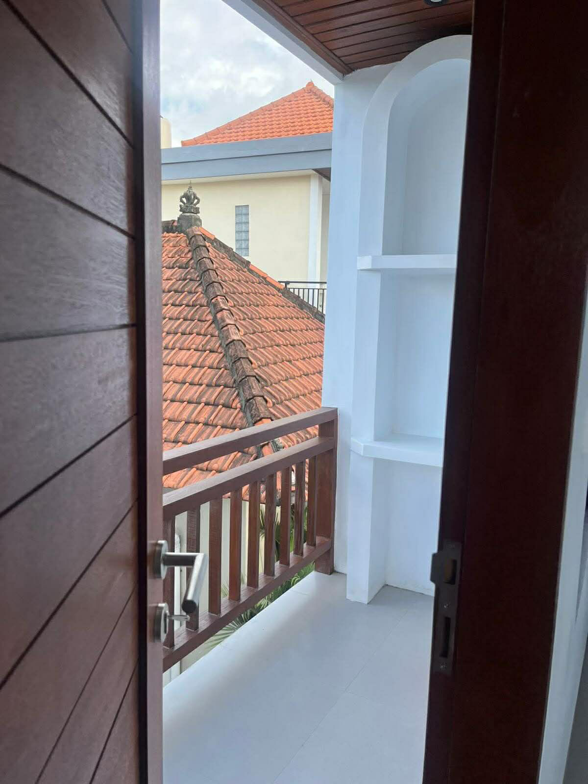 mezzanine bedroom, private pool, terrace  in Seseh - Image 2