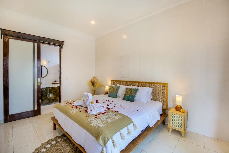 CHARMING 3BR VILLA IN SEMINYAK in Seminyak - Image 3