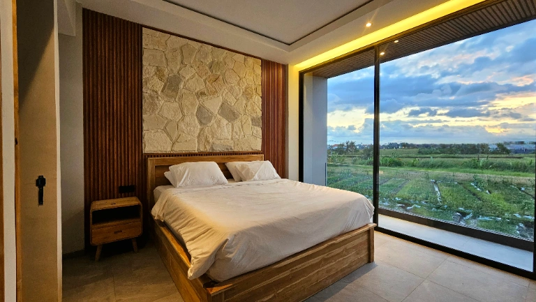 Yearly, 4BR Villa + Office with open rice field views in (Munggu) in Pererenan - Image 5