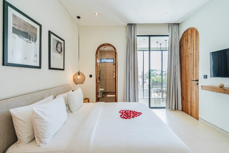 1BR Tranquil Pool Villa, Batu Bolong, Canggu in Canggu - Image 3